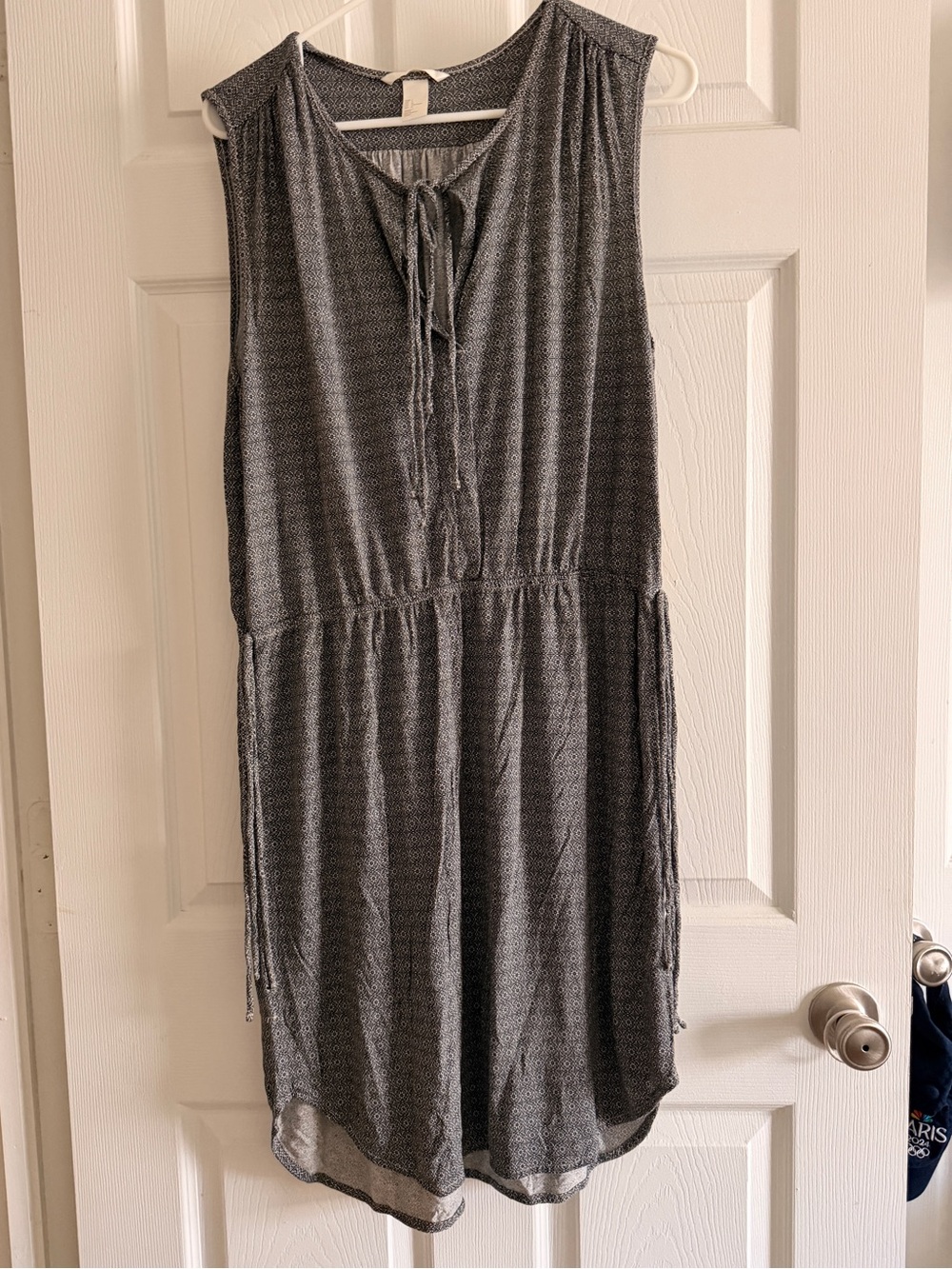 H&M Grey Sleeveless Tie-Front Midi Dress